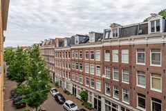 Sold subject to conditions: Van Oldenbarneveldtstraat 58-4, 1052 KC Amsterdam