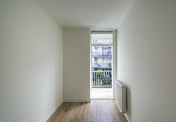 Medium property photo - Van Spilbergenstraat 120-1, 1057 RN Amsterdam