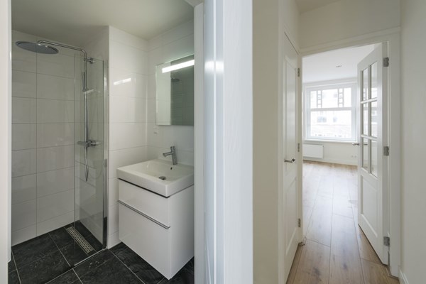 Medium property photo - Van Spilbergenstraat 120-1, 1057 RN Amsterdam