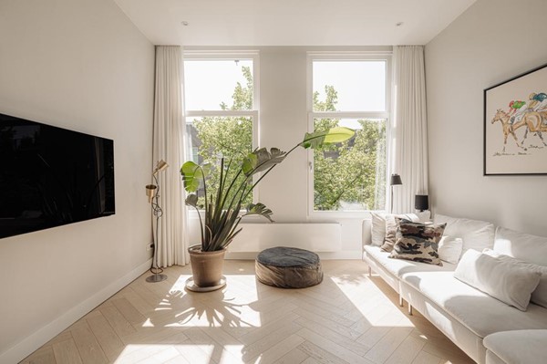 Medium property photo - Okeghemstraat 9-3, 1075 PJ Amsterdam