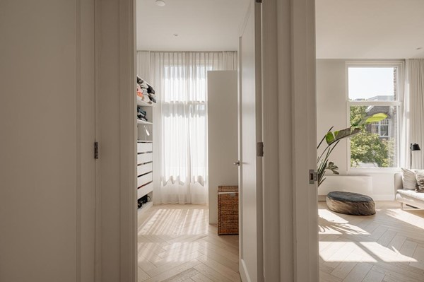 Medium property photo - Okeghemstraat 9-3, 1075 PJ Amsterdam