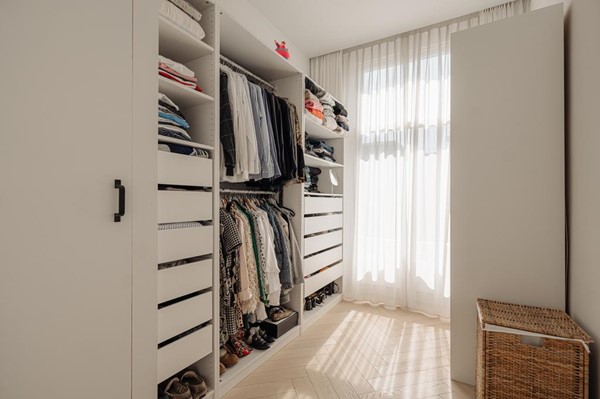 Medium property photo - Okeghemstraat 9-3, 1075 PJ Amsterdam