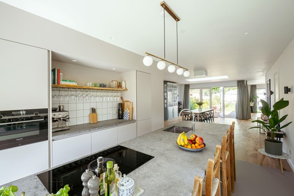 Medium property photo - Melkweg 20, 1033 AC Amsterdam