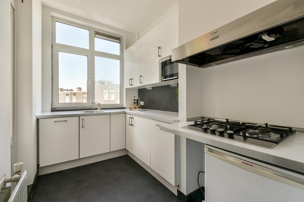 Medium property photo - Merwedestraat 13, 2515 TP Den Haag