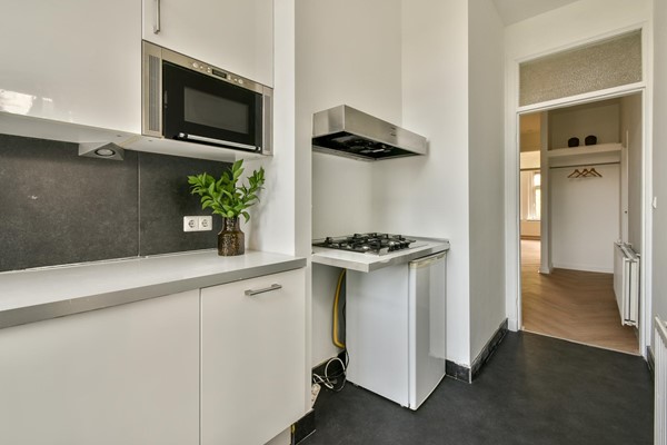 Medium property photo - Merwedestraat 13, 2515 TP Den Haag