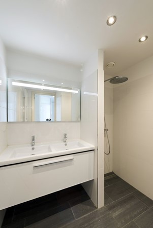 Medium property photo - Van Spilbergenstraat 130-1, 1057 RN Amsterdam