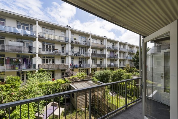Medium property photo - Van Spilbergenstraat 130-1, 1057 RN Amsterdam