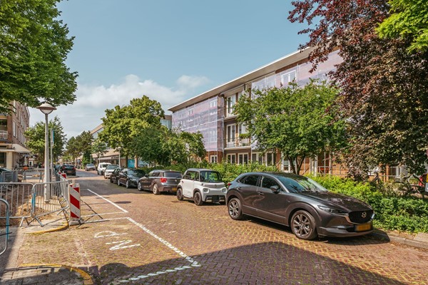 Medium property photo - Helmholtzstraat 69H, 1098 LG Amsterdam