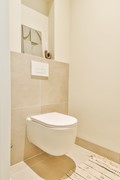 New for sale: Tweede van der Helststraat 11H, 1073 AE Amsterdam