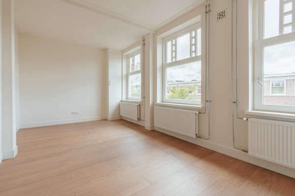 Medium property photo - Van Spilbergenstraat 114-3, 1057 RM Amsterdam