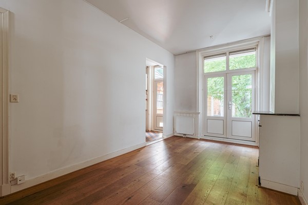 Medium property photo - Van der Hoopstraat 121H, 1051 VE Amsterdam