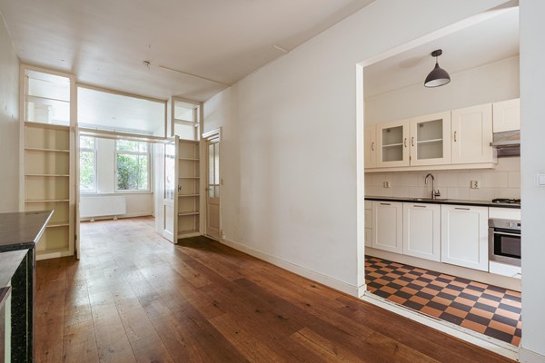 Medium property photo - Van der Hoopstraat 121H, 1051 VE Amsterdam