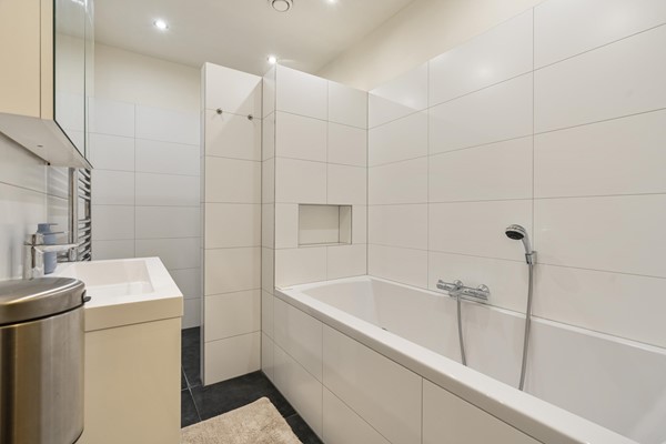 Medium property photo - Reinier Claeszenstraat 68H, 1056 WP Amsterdam