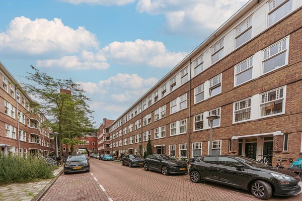 Medium property photo - Van Spilbergenstraat 144H, 1057 RP Amsterdam