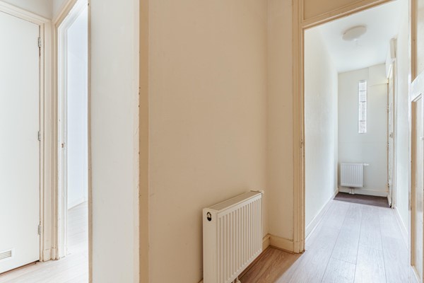 Medium property photo - Van Spilbergenstraat 144H, 1057 RP Amsterdam