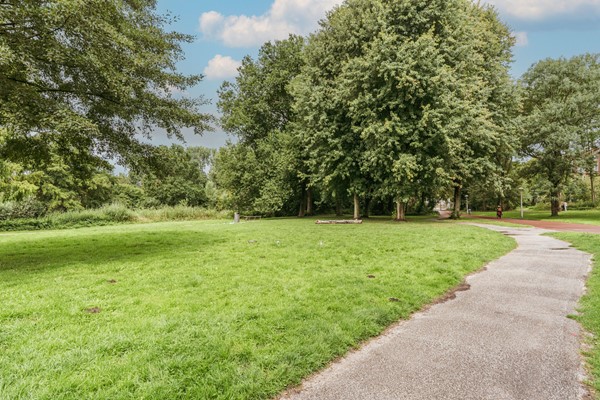 Medium property photo - Van Spilbergenstraat 144H, 1057 RP Amsterdam