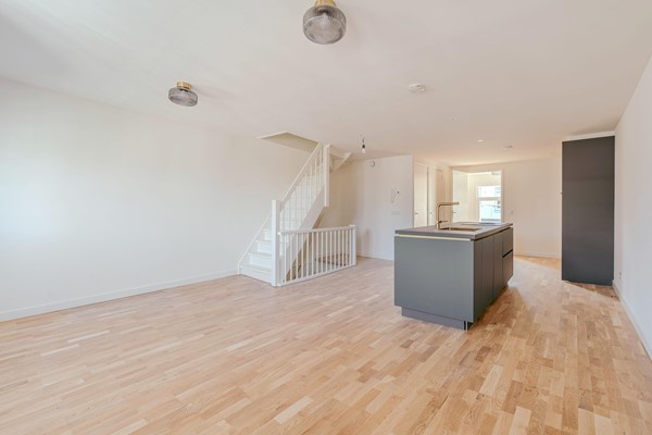 Medium property photo - Kanaalstraat 29-4, 1054 WZ Amsterdam