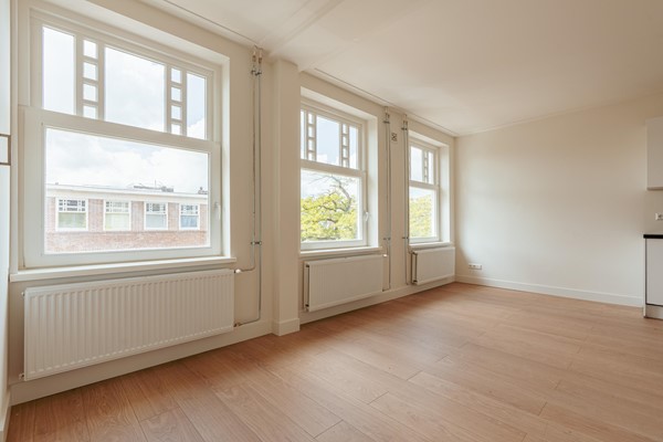 Medium property photo - Van Spilbergenstraat 114-3, 1057 RM Amsterdam