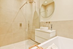 New for sale: Tweede van der Helststraat 11H, 1073 AE Amsterdam