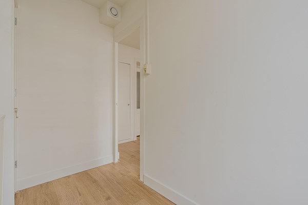 Medium property photo - Kanaalstraat 29-1, 1054 WZ Amsterdam