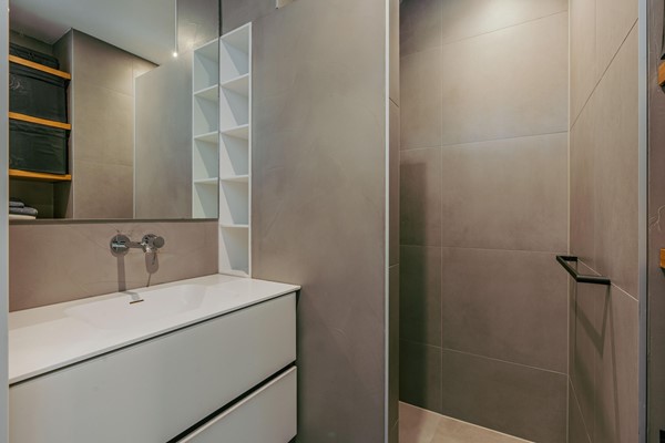 Medium property photo - Burgemeester Hogguerstraat 1215, 1064 EK Amsterdam