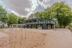 Onder bod: Burgemeester Hogguerstraat 1215, 1064 EK Amsterdam