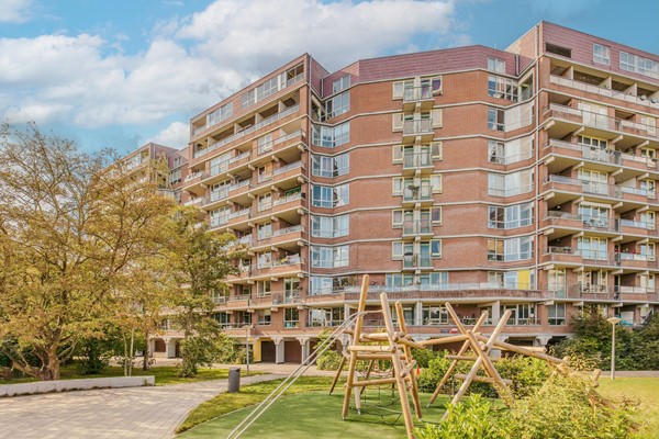 Medium property photo - Leusdenhof 33, 1108 CS Amsterdam