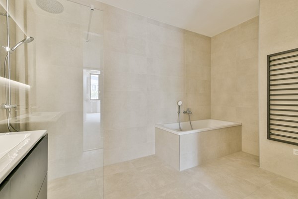 Medium property photo - Mies Van Der Rohestraat 15, 2132 HX Hoofddorp
