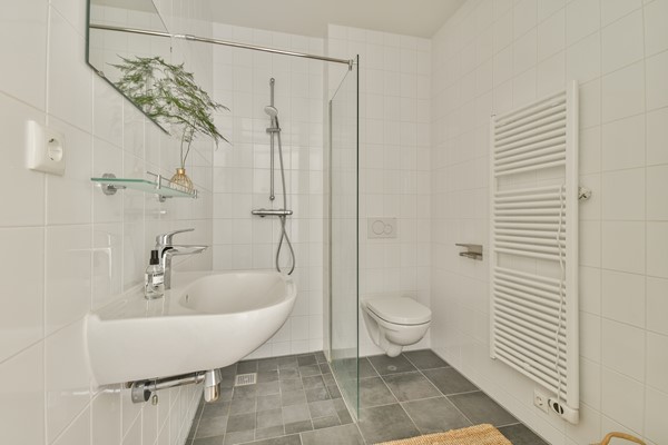 Medium property photo - Ambachtsweg 128, 1991 JM Velserbroek