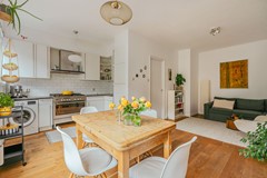 New for sale: Chasséstraat 18-2, 1057 JE Amsterdam