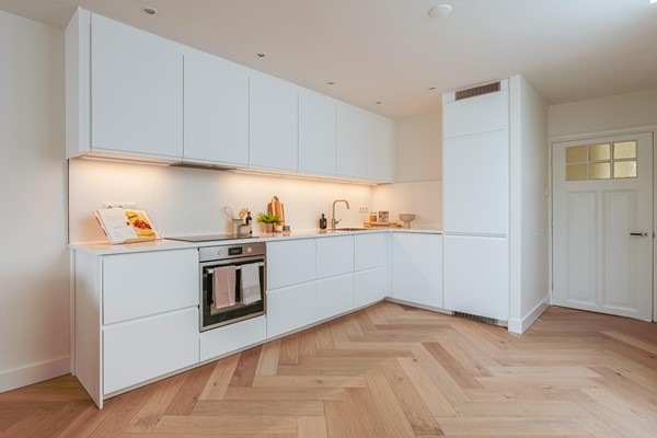 Medium property photo - Tweede van der Helststraat 11-3, 1073 AE Amsterdam