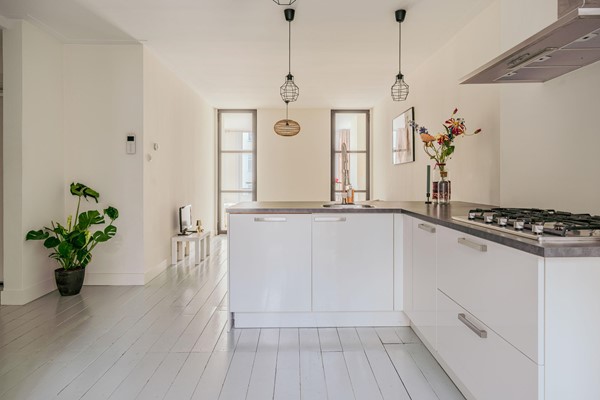 Medium property photo - Overtoom 348-2, 1054 JG Amsterdam