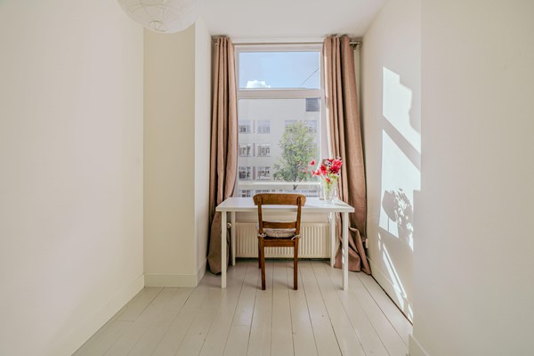 Medium property photo - Overtoom 348-2, 1054 JG Amsterdam
