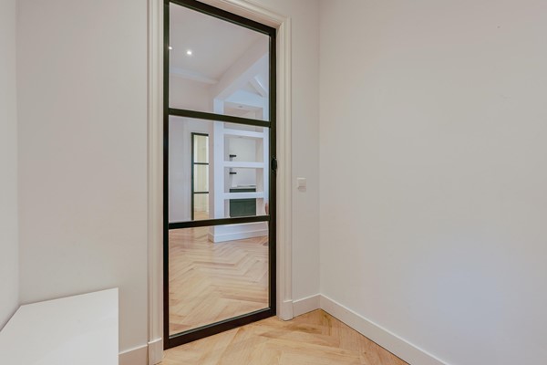 Medium property photo - Hillegomstraat 40H, 1058 LT Amsterdam