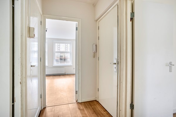Medium property photo - Van Spilbergenstraat 152-1, 1057 RP Amsterdam