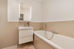 Nieuw in verkoop: Eerste Schinkelstraat 22H, 1075 TZ Amsterdam