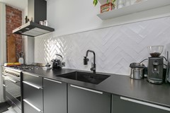 Under offer: Hoofdweg 410-1, 1056 DG Amsterdam