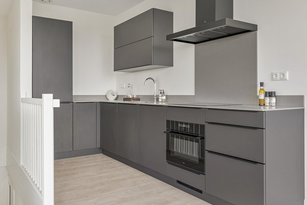 Medium property photo - Elizabeth Anscombestraat 139, 1062 LE Amsterdam