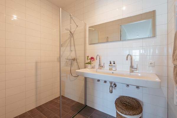 Medium property photo - Elizabeth Anscombestraat 197, 1062 LE Amsterdam
