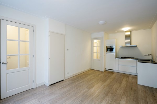 Medium property photo - Van Spilbergenstraat 120H, 1057 RN Amsterdam