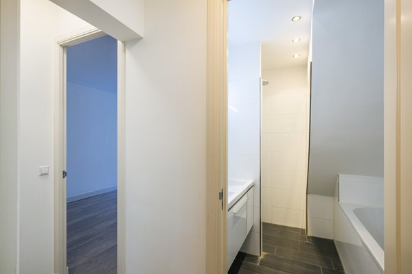 Medium property photo - Van Spilbergenstraat 120H, 1057 RN Amsterdam