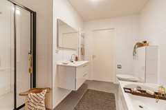 New for sale: Stadhouderskade 120H, 1073 BA Amsterdam