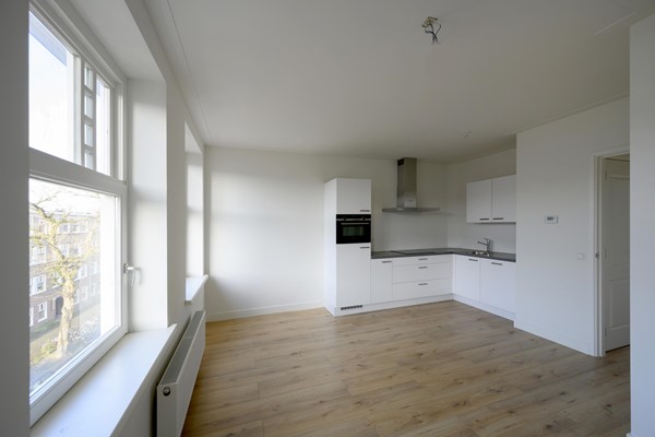 Medium property photo - Van Spilbergenstraat 134-3, 1057 RN Amsterdam