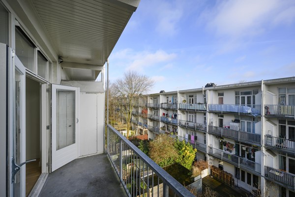 Medium property photo - Van Spilbergenstraat 134-3, 1057 RN Amsterdam