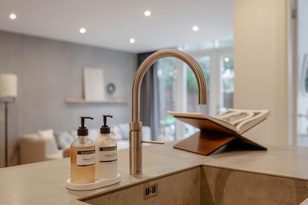 Medium property photo - Diezestraat 9H, 1078 JL Amsterdam