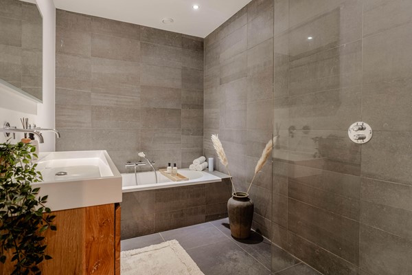 Medium property photo - Diezestraat 9H, 1078 JL Amsterdam