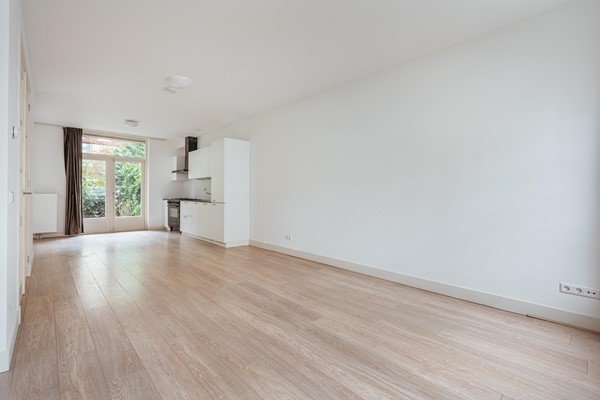 Medium property photo - Van Spilbergenstraat 156H, 1057 RP Amsterdam