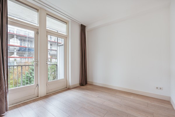 Medium property photo - Van Spilbergenstraat 156H, 1057 RP Amsterdam