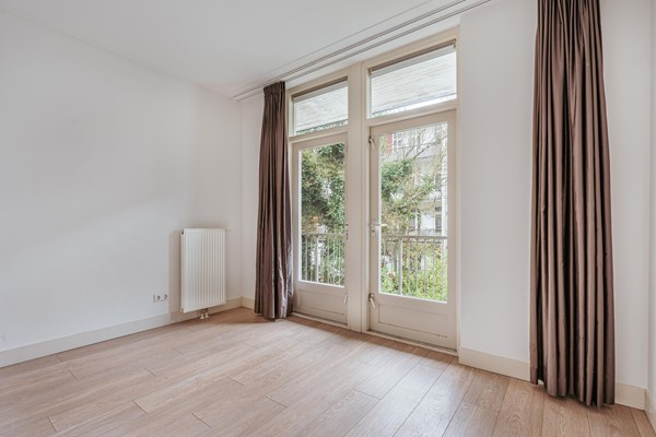 Medium property photo - Van Spilbergenstraat 156H, 1057 RP Amsterdam