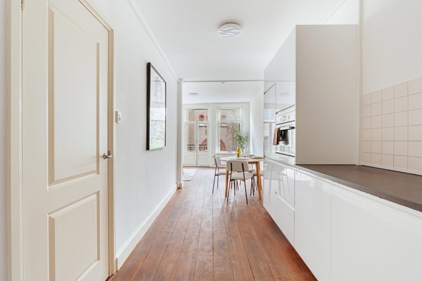 Medium property photo - Tweede van der Helststraat 12-1, 1072 PC Amsterdam